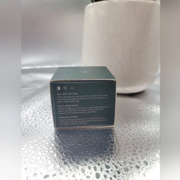 Cannuka Luxe Manuka Honey - Eye Balm AS SEEN IN ALLURE MAGAZINE - RT$65 - Picture 3 of 3